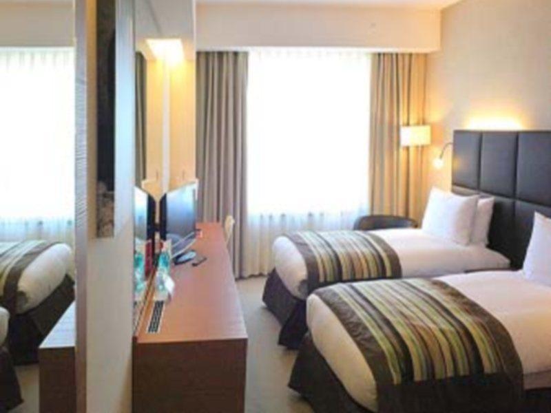 Ramada By Wyndham Oradea Hotel Kamer foto